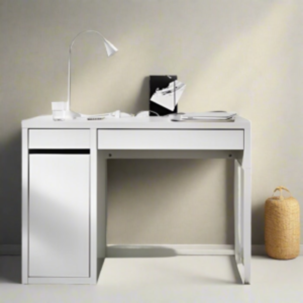 MICKE Desk